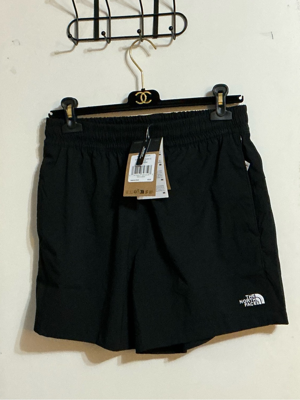 The North Face Women’s Class V Pathfinder Pull-On Shorts NWT Small TNF Black